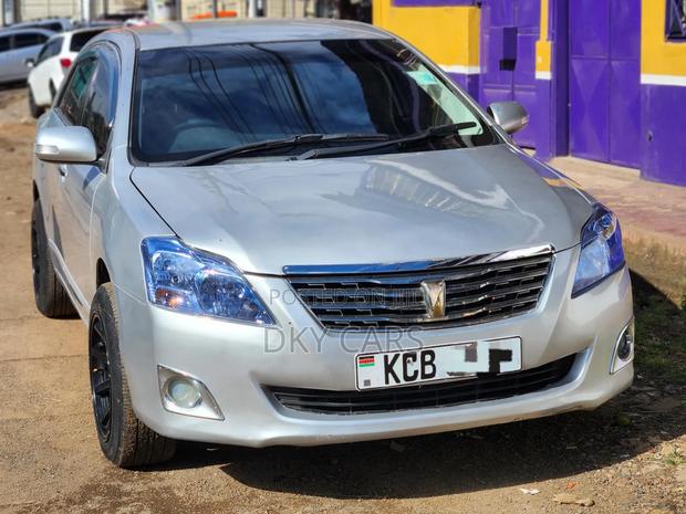 Toyota Premio 2010 Silver