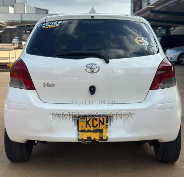 Toyota Vitz 2010 White