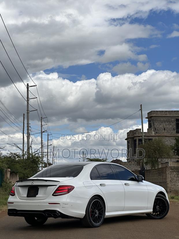 Mercedes-Benz E200 2016 White