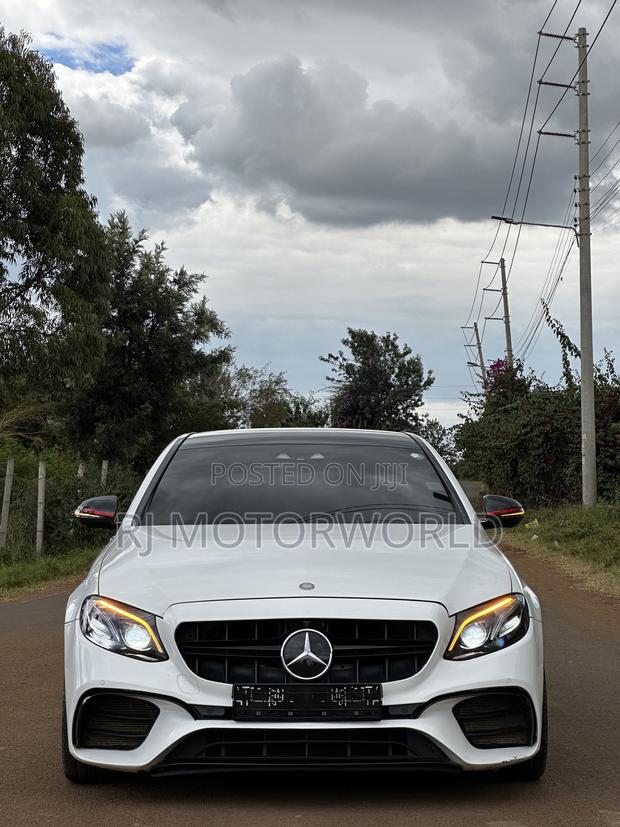 Mercedes-Benz E200 2016 White