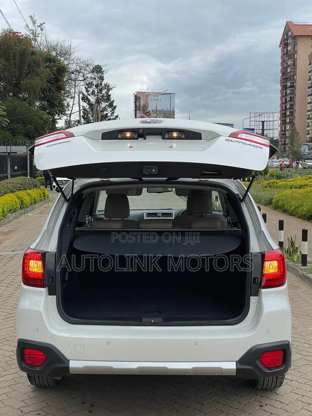 Subaru Outback 2.5i Limited AWD 2019 White
