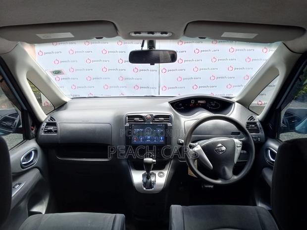 Nissan Serena 2013 Blue