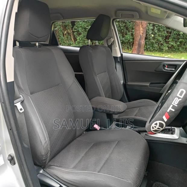Toyota Auris 2013 Gray