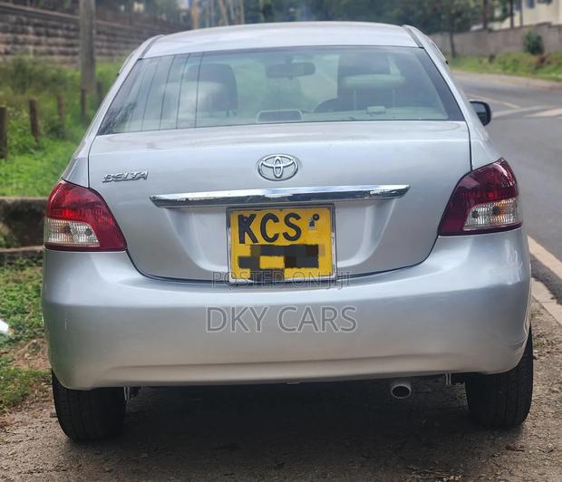 Toyota Belta 2013 Silver