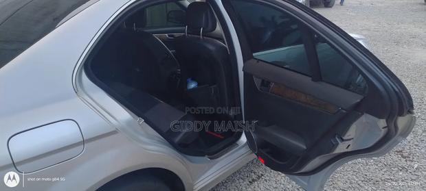 Mercedes-Benz C200 2009 Silver