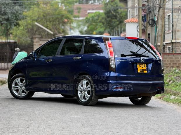 Honda Stream 2013 Blue