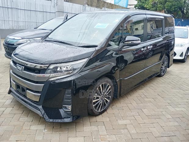 Toyota Noah 2.0 FWD (7 Seater) 2019 Black