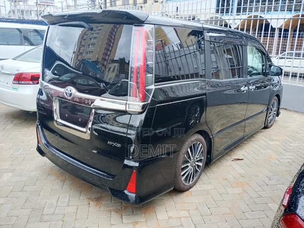 Toyota Noah 2.0 FWD (7 Seater) 2019 Black