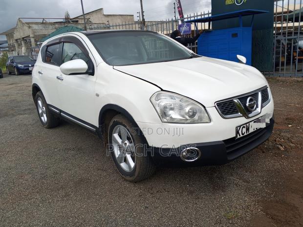 Nissan Dualis 2012 White