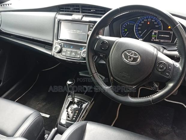 Toyota Corolla Fielder 2019 Black