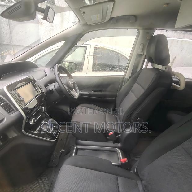 Nissan Serena 2019 Ivory