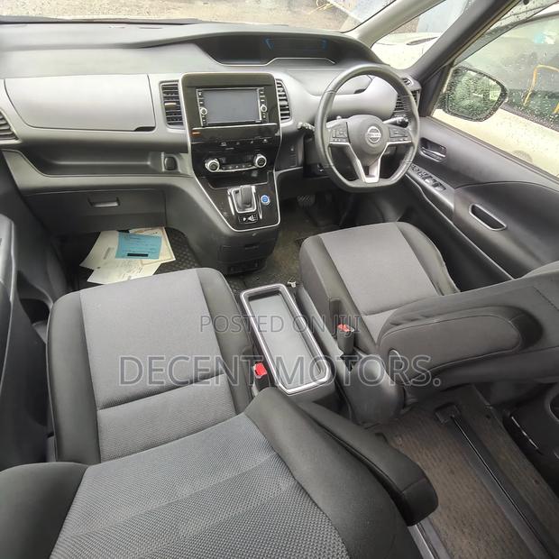 Nissan Serena 2019 Ivory