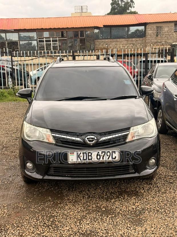 Toyota Corolla Fielder 2013 Black