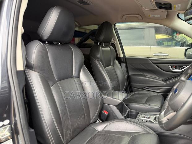 Subaru Forester 2.5i Premium AWD 2018 Gray