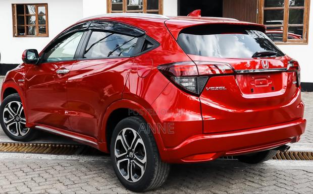 Honda Vezel 2019 Red