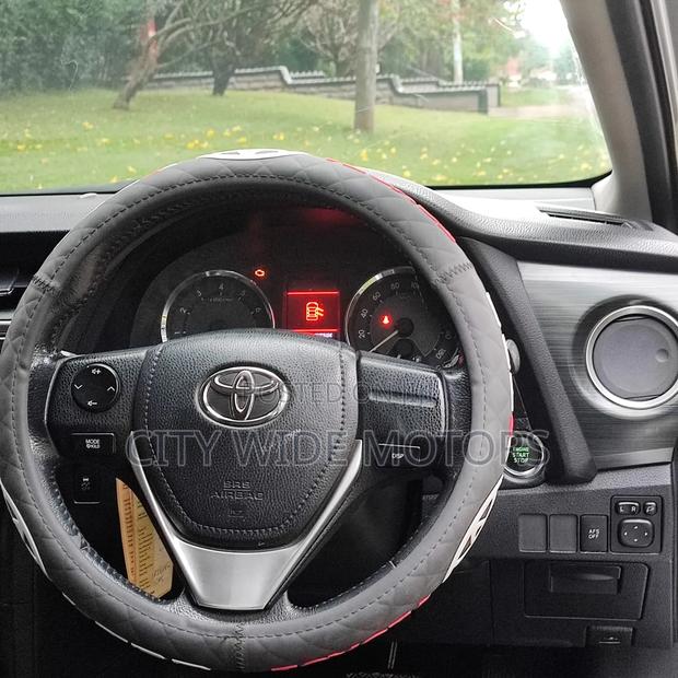 Toyota Auris 2013 Silver