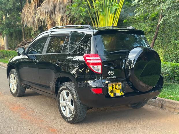 Toyota RAV4 2011 Black