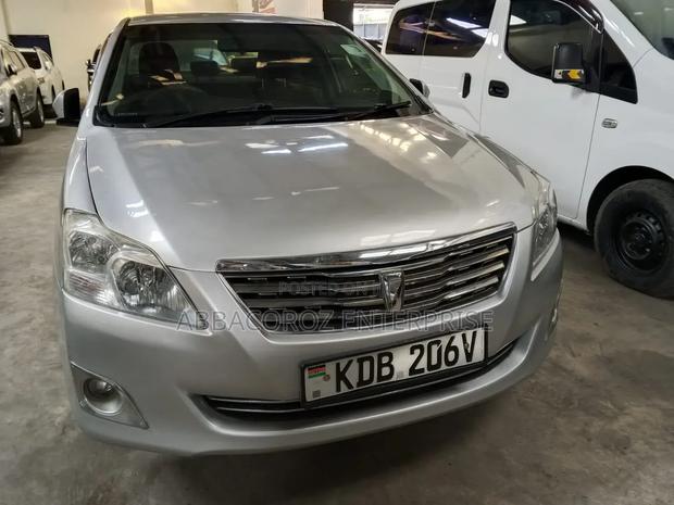 Toyota Premio 2015 Silver