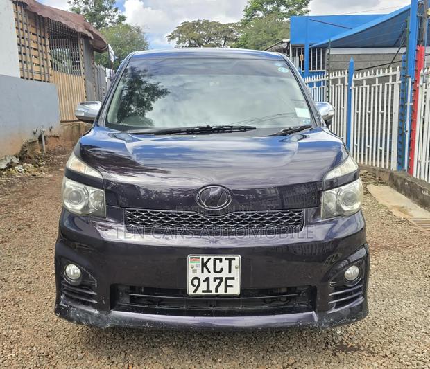 Toyota Voxy 2012 Black