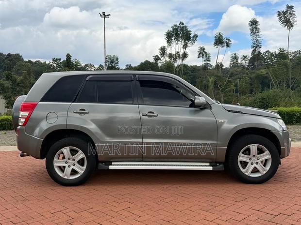 Suzuki Escudo 2005 Green