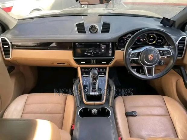 Porsche Cayenne Turbo AWD 2020 Matt Black
