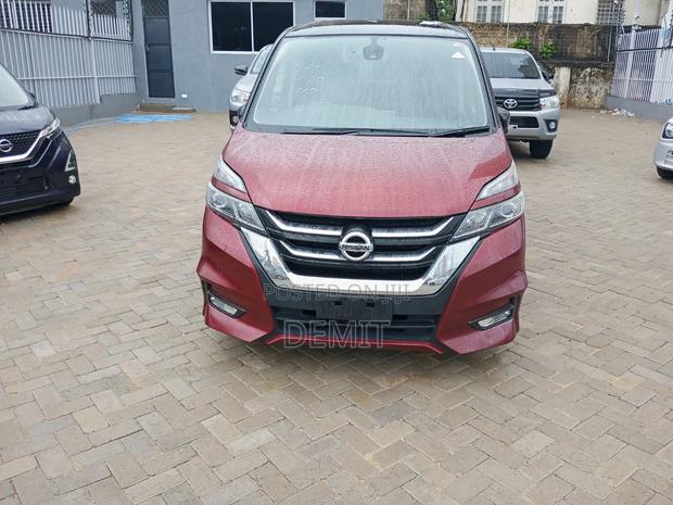 Nissan Serena 2019 Red