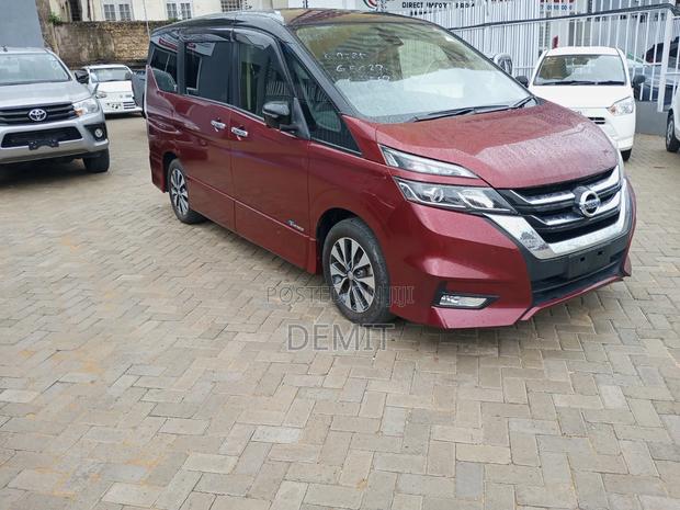Nissan Serena 2019 Red
