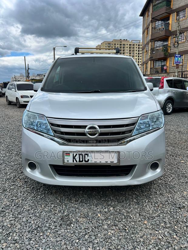 Nissan Serena 2013 Silver