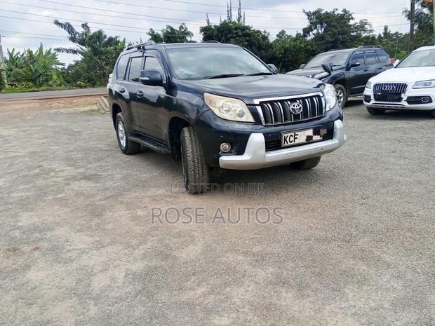 Toyota Land Cruiser Prado 2010 Black