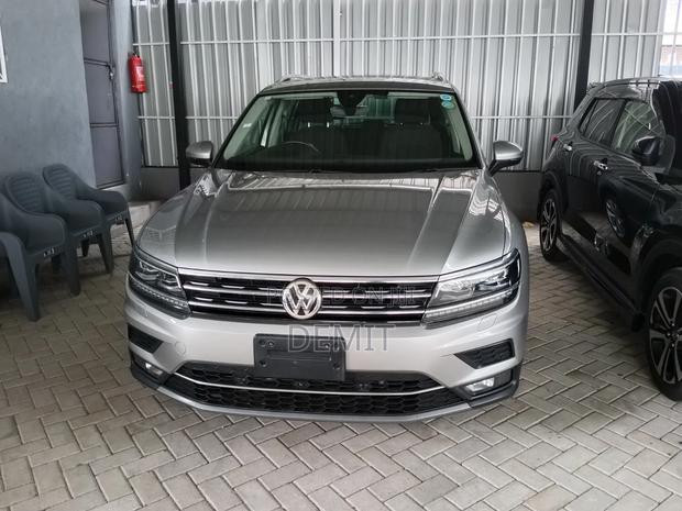 Volkswagen Tiguan 2018 Gold