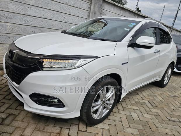 Honda Vezel 2019 White