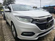Honda Vezel 2019 White for sale