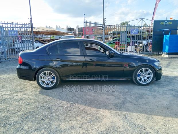 BMW 320i 2010 Black