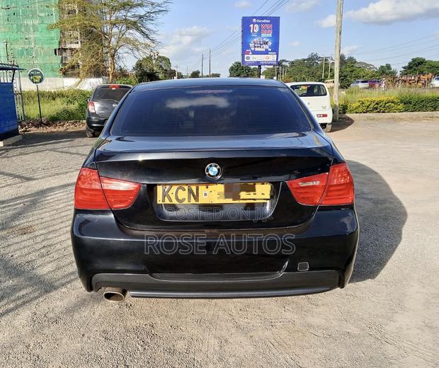BMW 320i 2010 Black