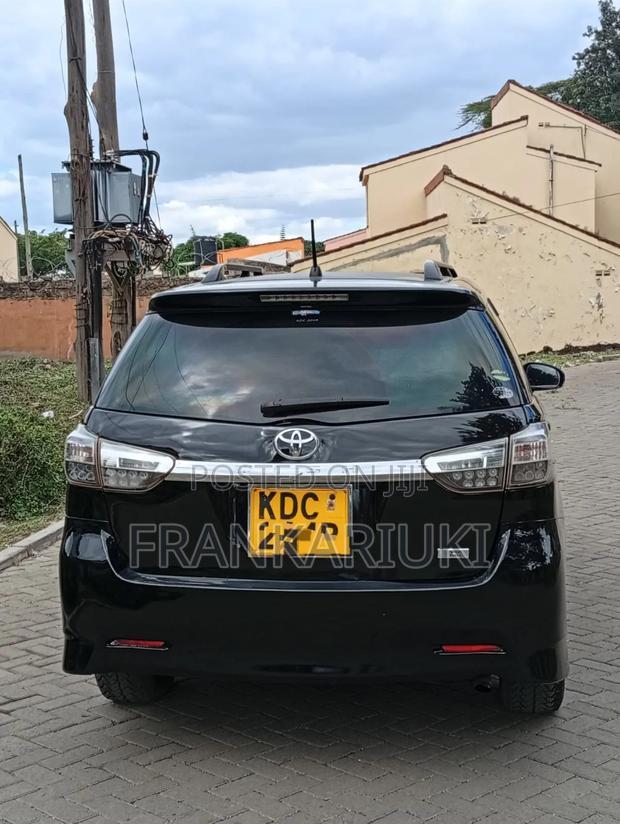 Toyota Wish 2014 Black