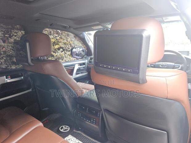 Toyota Land Cruiser 4.6 V8 ZX 2016 White