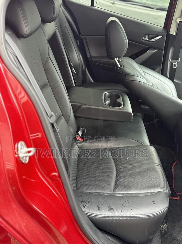 Mazda Axela 2019 Red