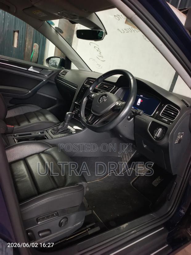 Volkswagen Golf 1.4T TSI FWD 2020 Blue