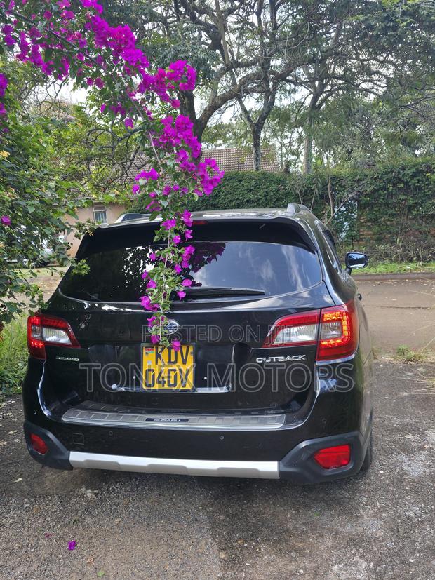 Subaru Outback 2018 Black