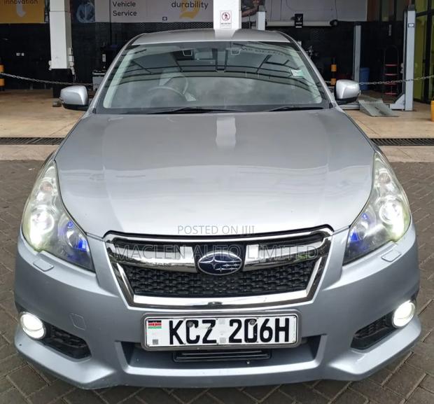 Subaru Legacy 2013 Silver