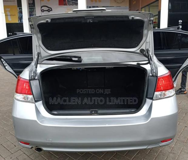 Subaru Legacy 2013 Silver