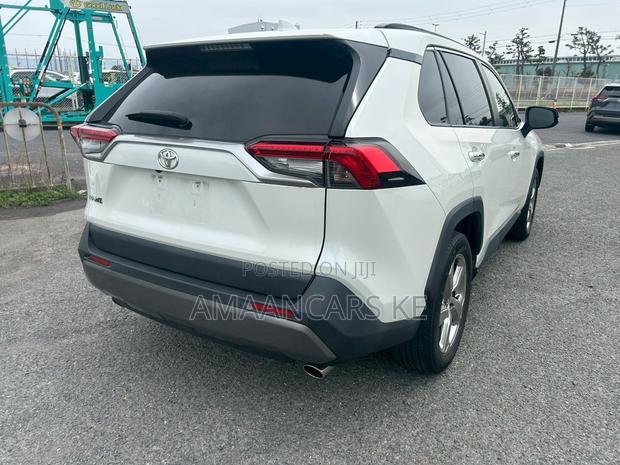 Toyota RAV4 2019 White