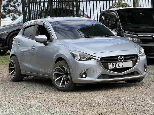 Mazda Demio 2019 Silver