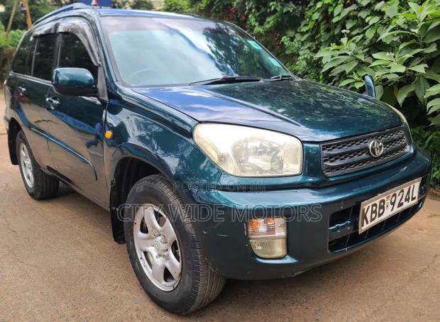 Toyota RAV4 2002 Green