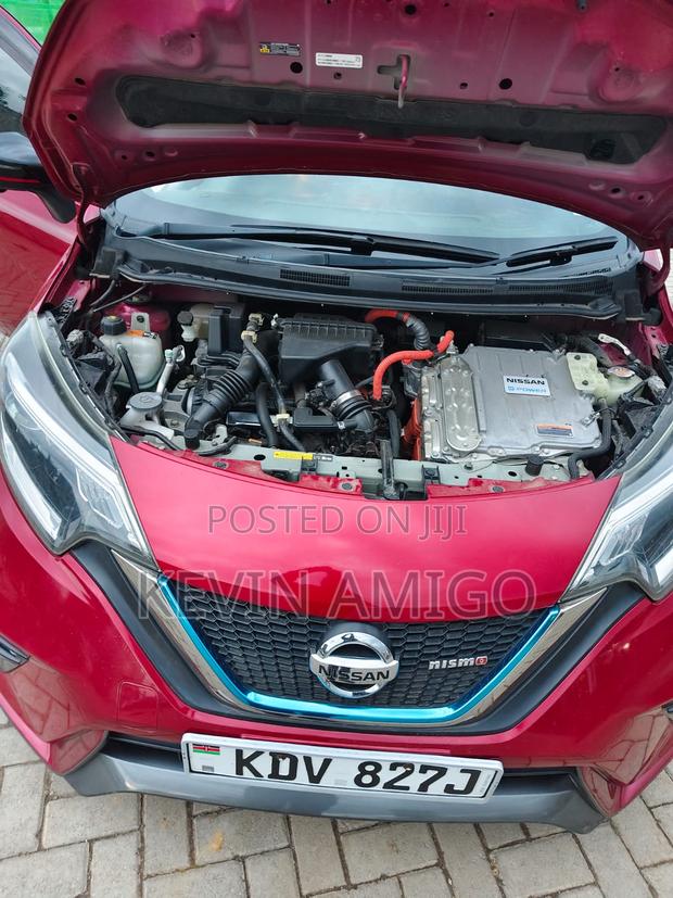 Nissan Note 1.2 Hybrid NISMO 2018 Red