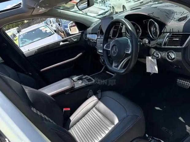 Mercedes-Benz GLE-Class GLE 350d 4MATIC 2019 White