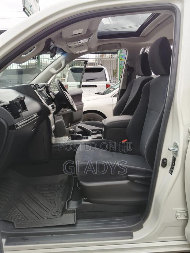 Toyota Land Cruiser Prado 2019 White