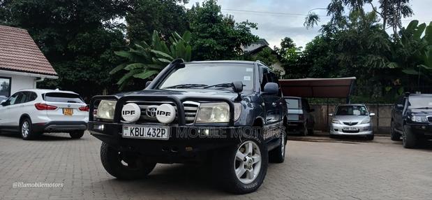 Toyota Land Cruiser 2007 Blue