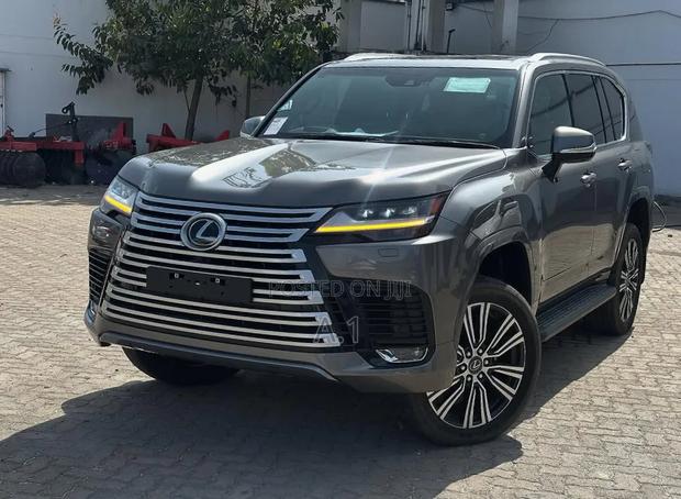 Lexus LX 500d 2024 Gray