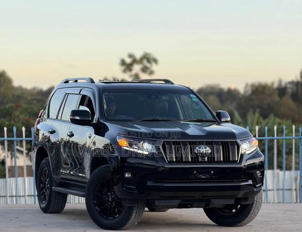 Toyota Land Cruiser Prado 2.8 2021 Black